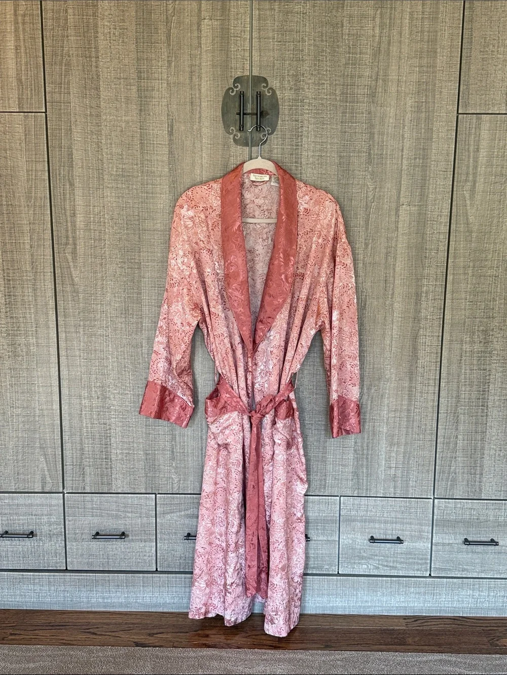 Victoria's Secret Gold Label Jacquard‎ Satin Robe